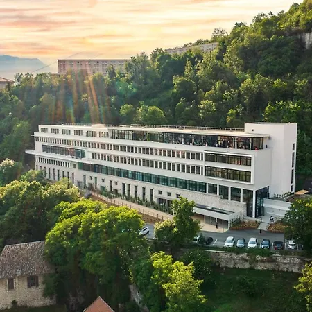 The Babel Community - Bastille Lägenhetshotell Grenoble