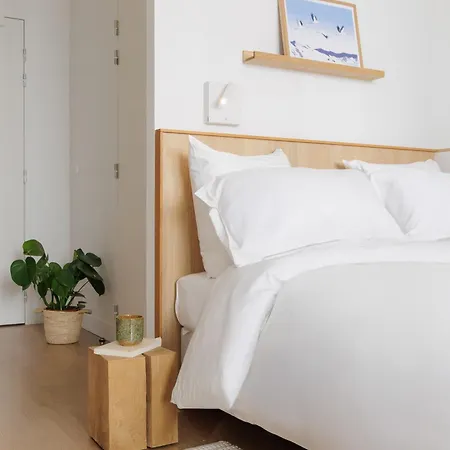 The Babel Community - Bastille Aparthotel
