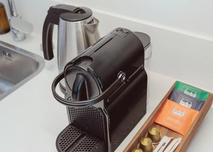 アパートホテル The Babel Community - Bastille 4*