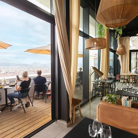 The Babel Community - Bastille Hotel apartamentowy