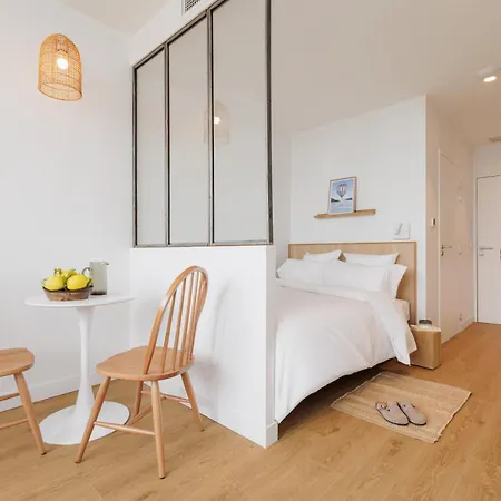 The Babel Community - Bastille 아파트호텔