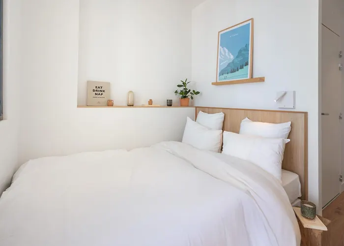 The Babel Community - Bastille Aparthotel