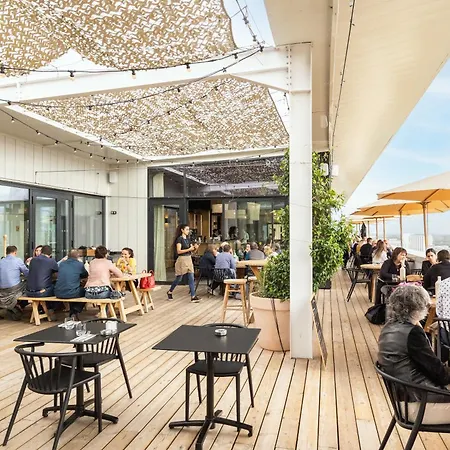 The Babel Community - Bastille Lejlighedshotel *