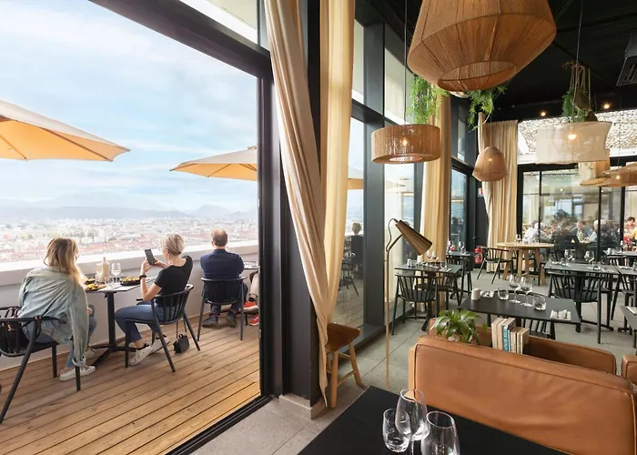 The Babel Community - Bastille Hotel apartamentowy