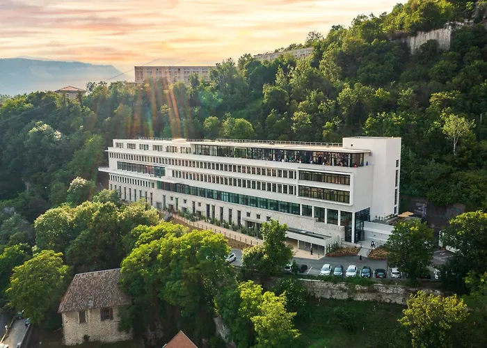 Hotel apartamentowy The Babel Community - Bastille