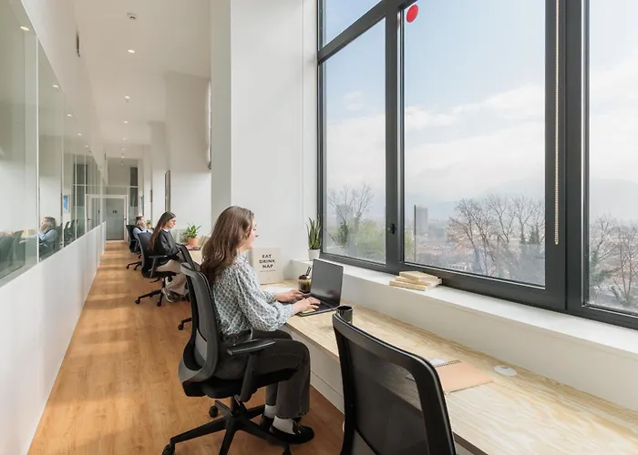 The Babel Community - Bastille Hotel apartamentowy Grenoble