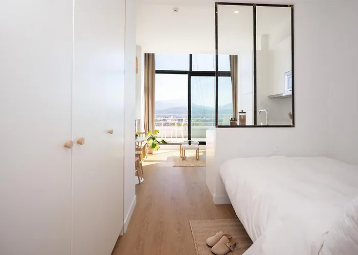 Hotel apartamentowy The Babel Community - Bastille Grenoble